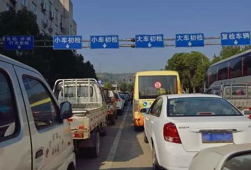 汽车不能踩到多少转
